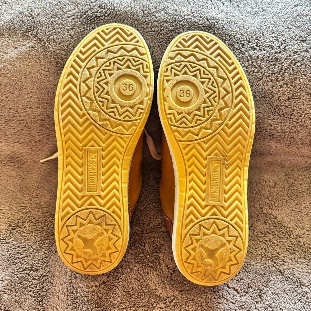 Pikolinos Camel Leather Casual Shoes - Picture 7 of 10